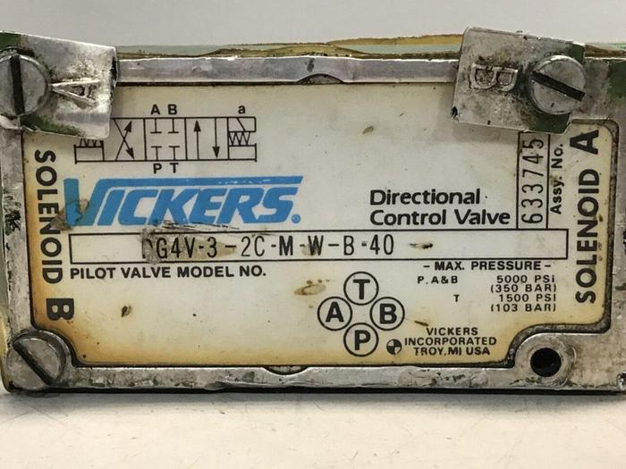 Used VICKERS Directional Control Valve DG4V32CMWB40 #128960