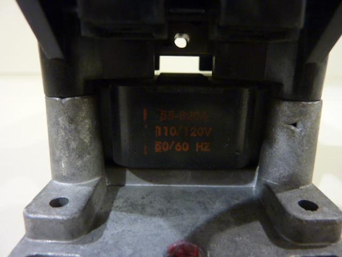 Used GENERAL ELECTRIC / GE Contactor CR253DB302AAA Used