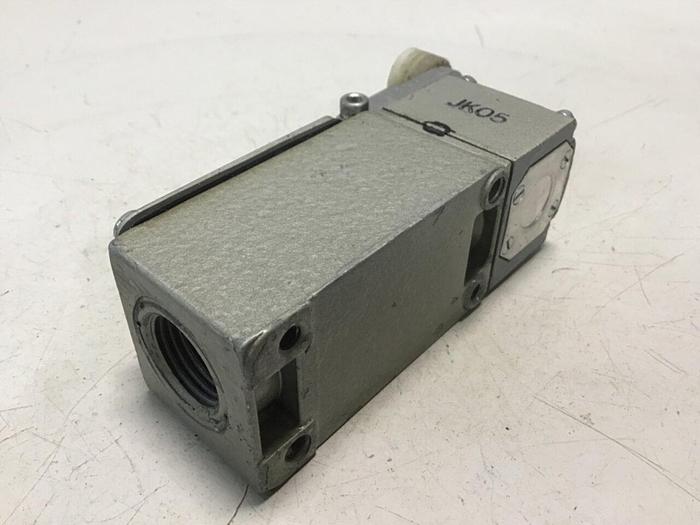 Used TELEMECANIQUE Lox-Switch C2JK05 #121792