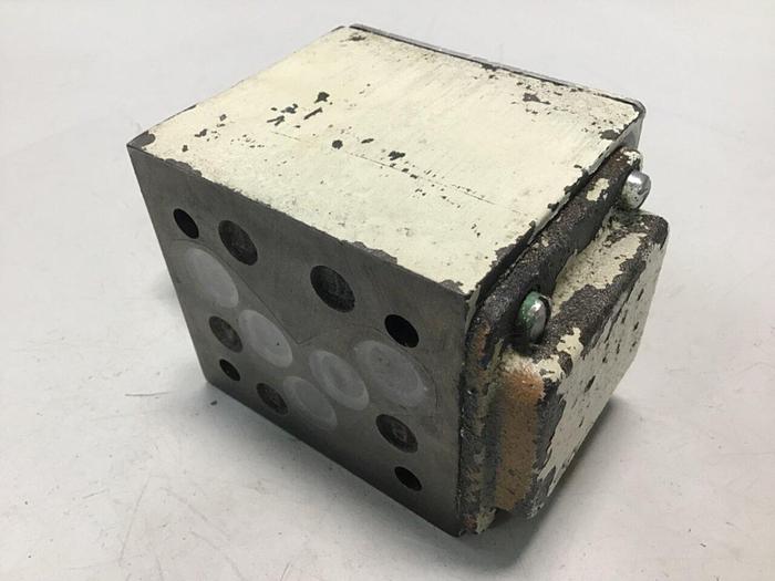 Used DYNEX Directional Control Valve 74282 #115329