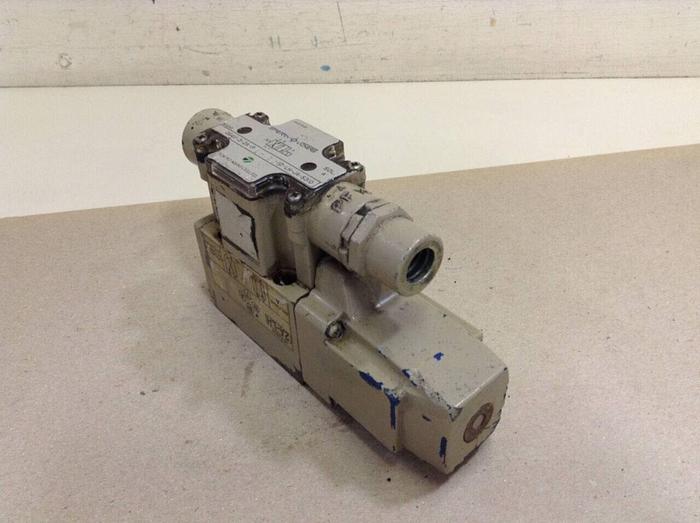 Used SPERRY VICKERS Valve DG4V32APLT10LHJAS310 #67752