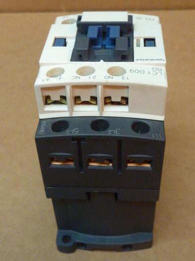 Used TELEMECANIQUE Contactor LC1D09BD #31698