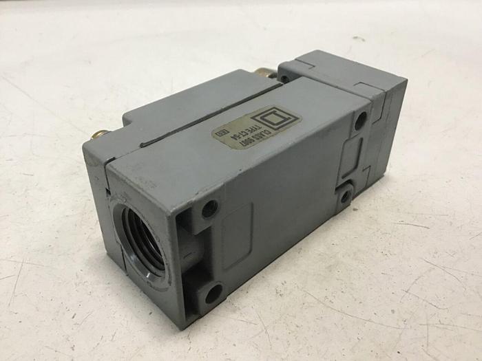 Used SQUARE D Limit Switch 9007-C54B #121687