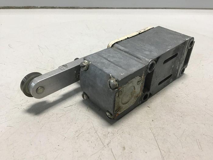 Used RB DENISON Limit Switch C2-JD05 #121211