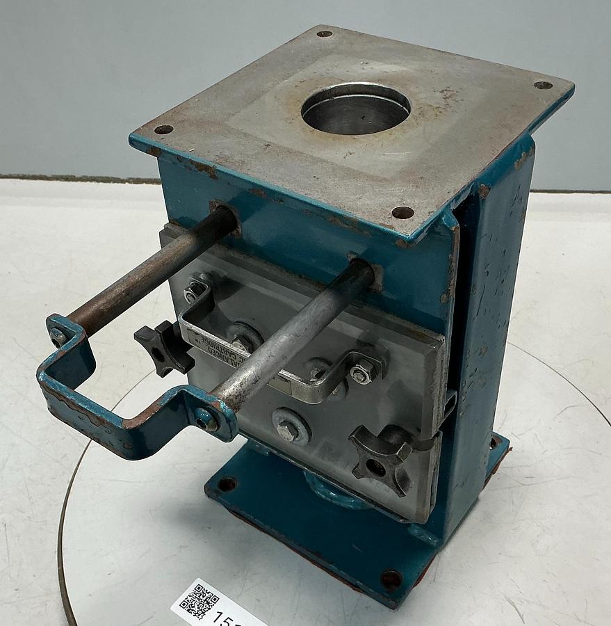 Used METAL FABRICATOR NO MODEL / NO TAG
