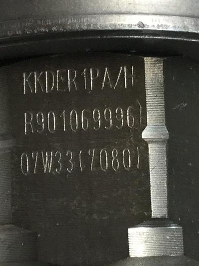 Used BOSCH Directional Spool Valve R901069996 #104706