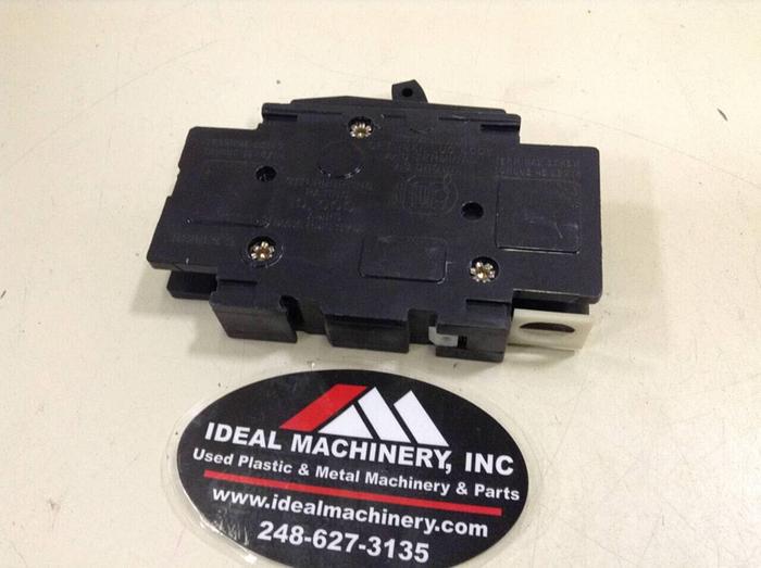 Used SQUARE D 20 Amp Circuit Breaker QUO120 #75787