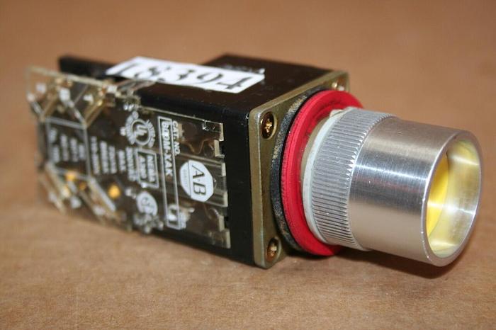 Used ALLEN BRADLEY Push Button 800MR-A1 YELLOW Used