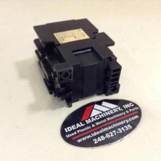 Used MITSUBISHI Contactor S-K18 #76180