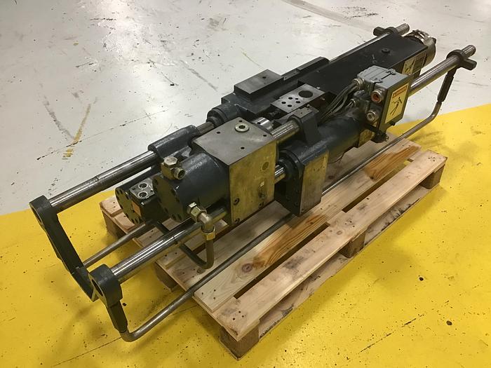 Used VAN DORN 50ET COMPACT 500-200 / IU 4.8 Oz Injection Unit Used #137936