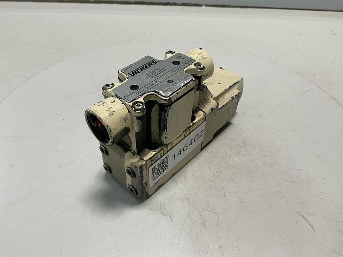Used VICKERS DG4V-3-0B-PL-T-10-LH-JA-S310