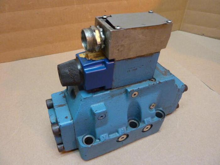 Used VICKERS Directional Control Valve F3DG5S82AL2EMWB20 #37909