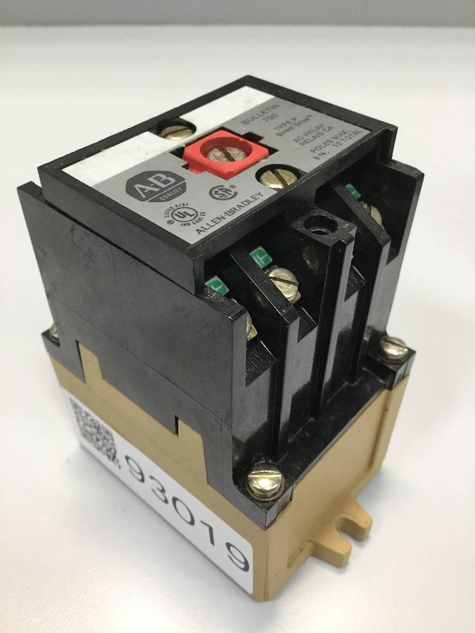 Used ALLEN BRADLEY AC Relay 700-P400A4 SER B Used