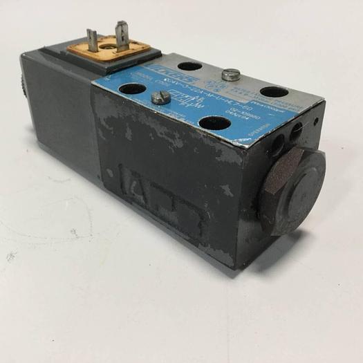 Used VICKERS Directional Hydraulic Valve DG4V322AMUHL760 Used