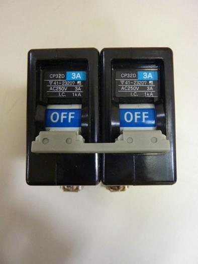 Used FUJI ELECTRIC 3 Amp Circuit Protector CP32D-3 #64376
