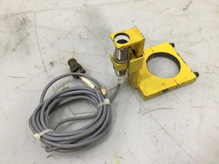 Used VAN DORN Clamp Location Proximity Switch 335392-G #113972
