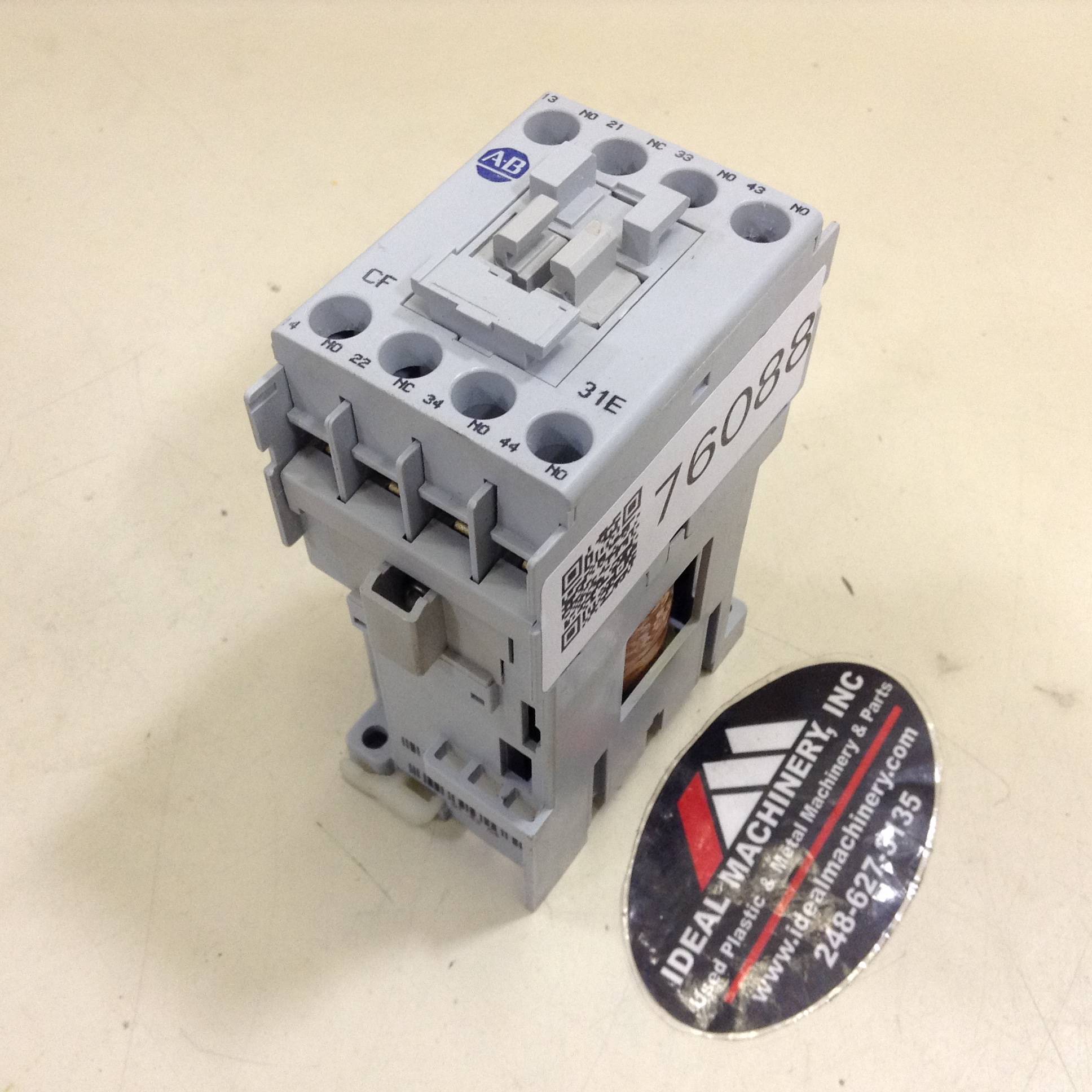Used ALLEN BRADLEY Control Relay 700-CF310D SER A USED