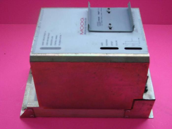 Used MOOG Motor Controller 152J453A Used