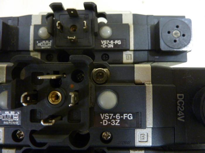 Used SMC Control Block w/ Valves VV71-PR-02 #60101