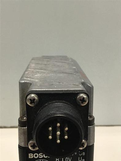 Used BOSCH Servo Valves B 811 065 163 USED