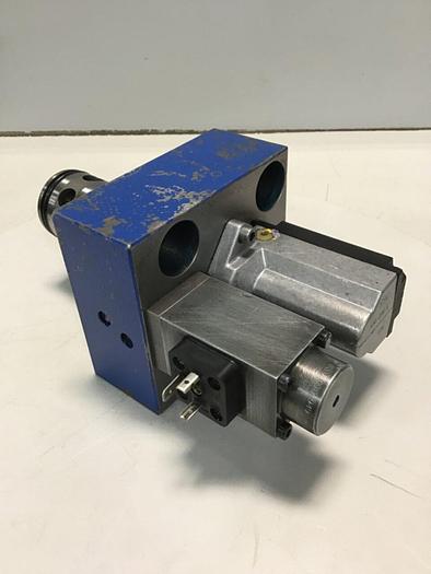 Used BOSCH Hydraulic Valve 0 811 402 614 #144763