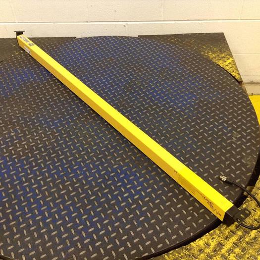 Used STI Light Curtain Transmitter MS46-14-1305-Q1-X USED