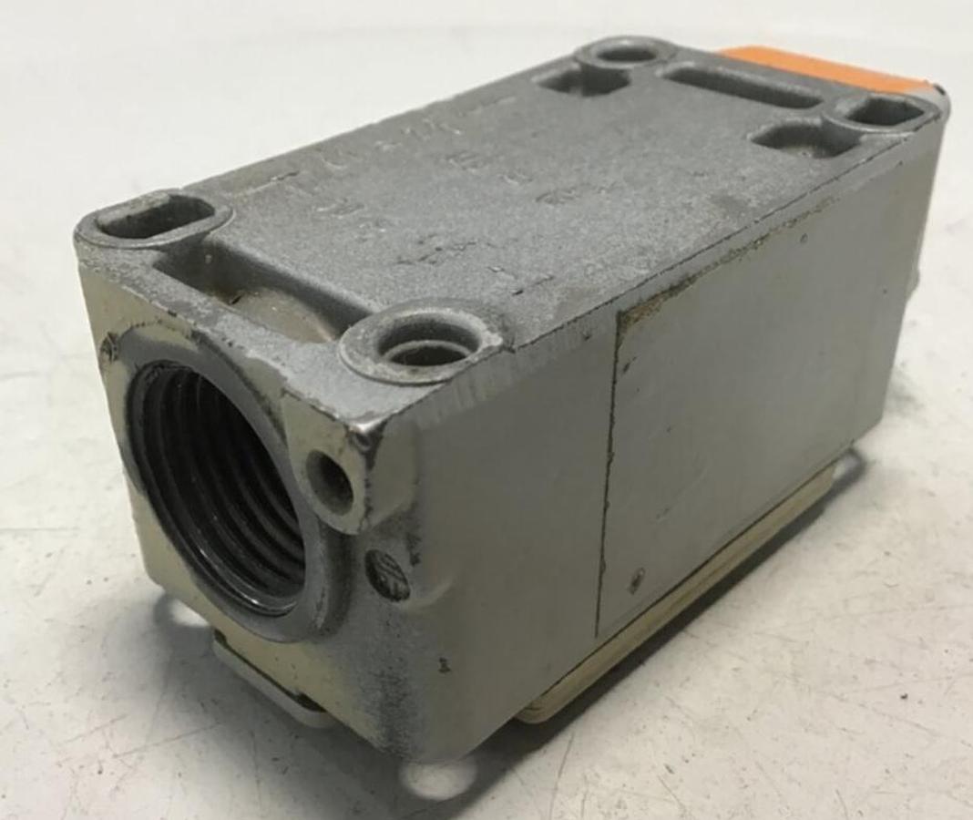 Used SIEMENS Limit Switch 3SE3170 USED