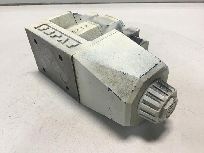Used VICKERS Tokimec Directional Control Valve DG4V52AMP7LH740 Used