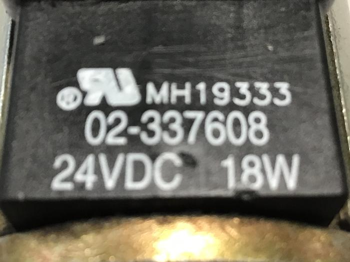 Used VICKERS DG4V-3S-6C-M-U-HL7-60-EN490-B13 Valve Used #145435