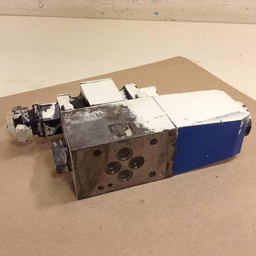 Used VICKERS Directional Control Valve DG4V36BMP7H750 #78620