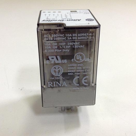 Used ALLEN BRADLEY Relay 700-HA3Z24-4 SER D #76290