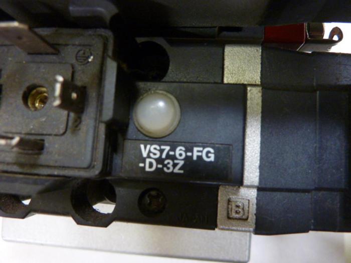 Used SMC Control Block w/ Valves VS7-6-FG-D-3Z #60111