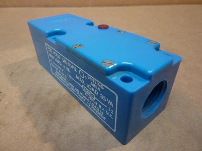 Used ISSC Proximity Switch 1220-1-B-1 #32453