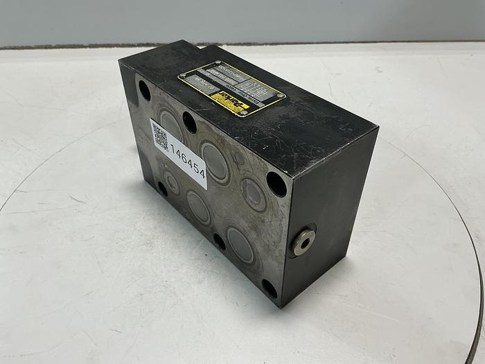 Used PARKER PRM6PA25KN33