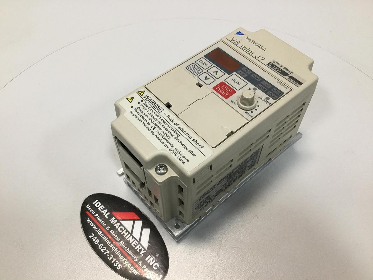 Used YASKAWA VS Mini J7 Inverter CIMR-J7AA20P1 USED