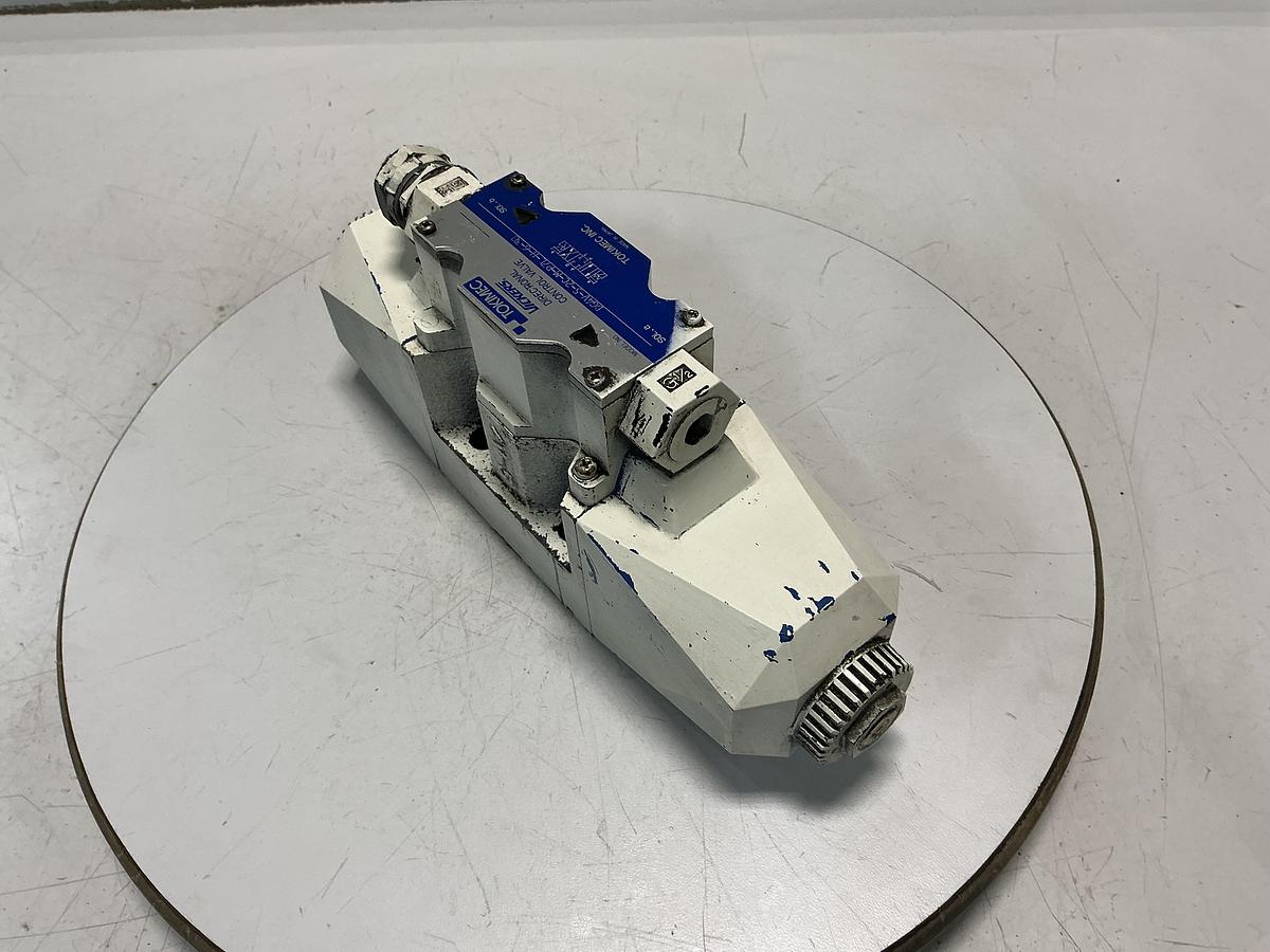 Used VICKERS DG4V-5-2C-M-P7L-H-6-30