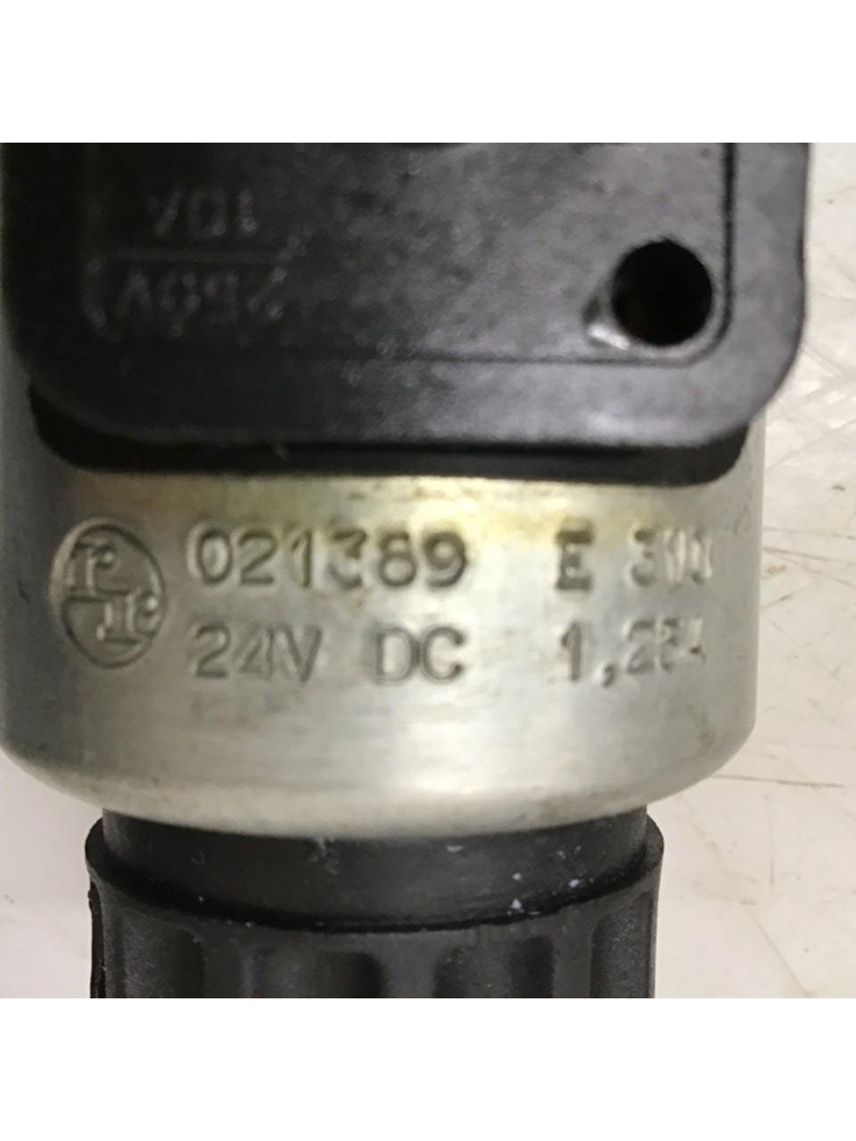 Used REXROTH Valve 4WE6E60/EG24N9K4 USED