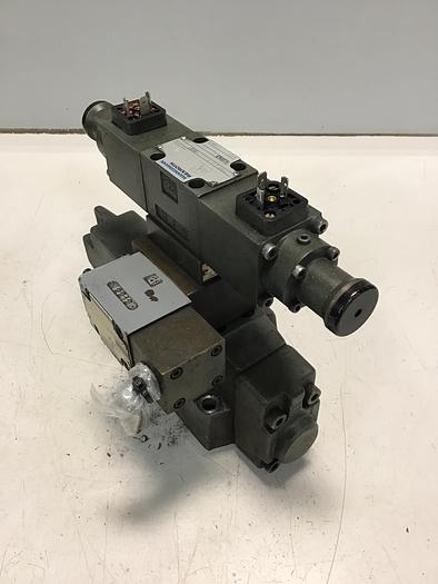 Used REXROTH 4WRZ16W115050/6A24N9EK4/D3MR-453 Valve Used #140304
