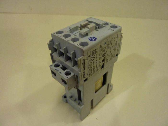 Used ALLEN BRADLEY Contactor 100-C12D.10 SER A #42085