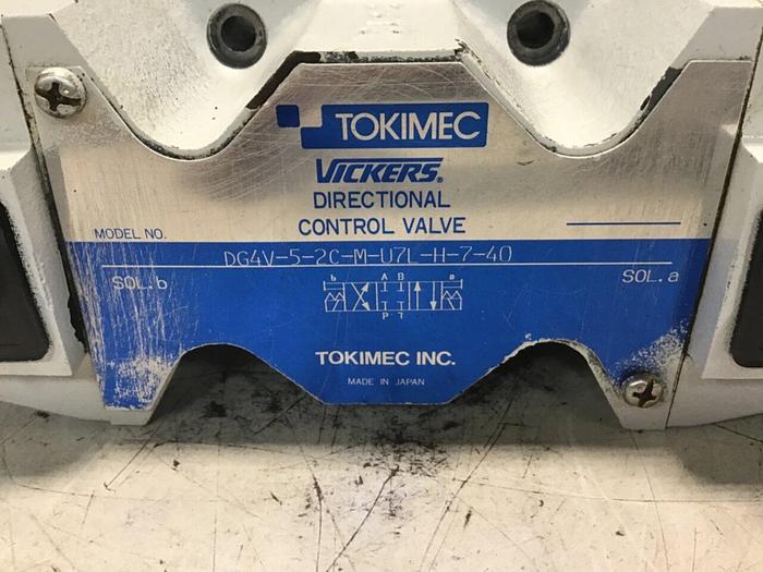 Used VICKERS Hydraulic Valve DG4V-5-2C-M-U7L-H-7-40 Used