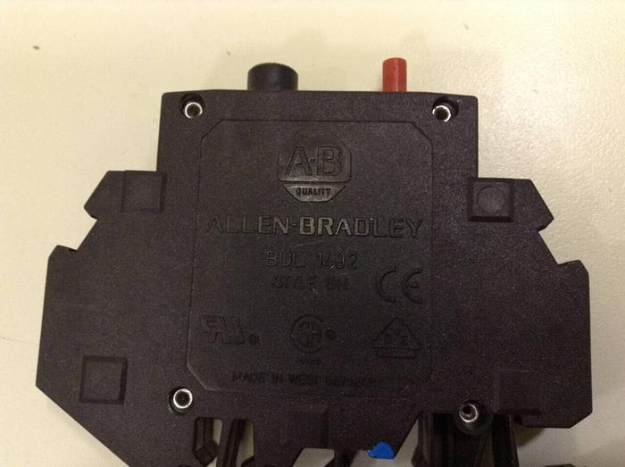 Used ALLEN BRADLEY 5 Amp Circuit Breaker 1492-GH050 SER B #79551