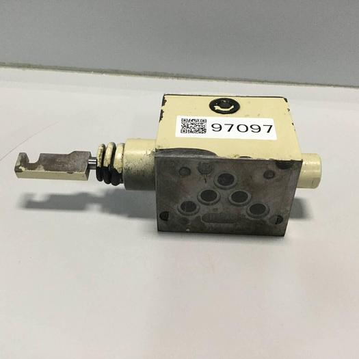 Used PARKER Directional Control Valve D3T1H21X4236 #97097