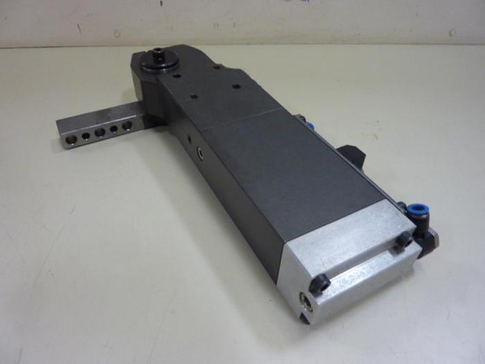 Used BTM CORP Power Clamp 779800G-733207H-90AL-SCDC #54645