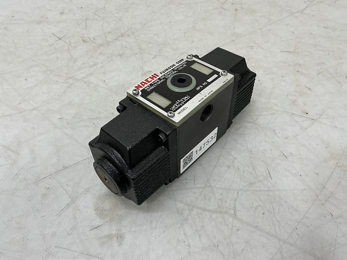 Used NACHI SS-G03-C5-R-D2-E10