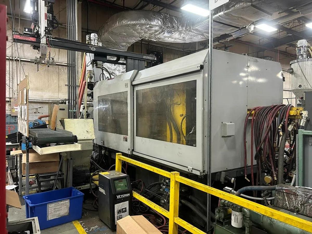 Used 1999 VAN DORN 500 Ton Injection Molding Machine 500HT-4300 USED