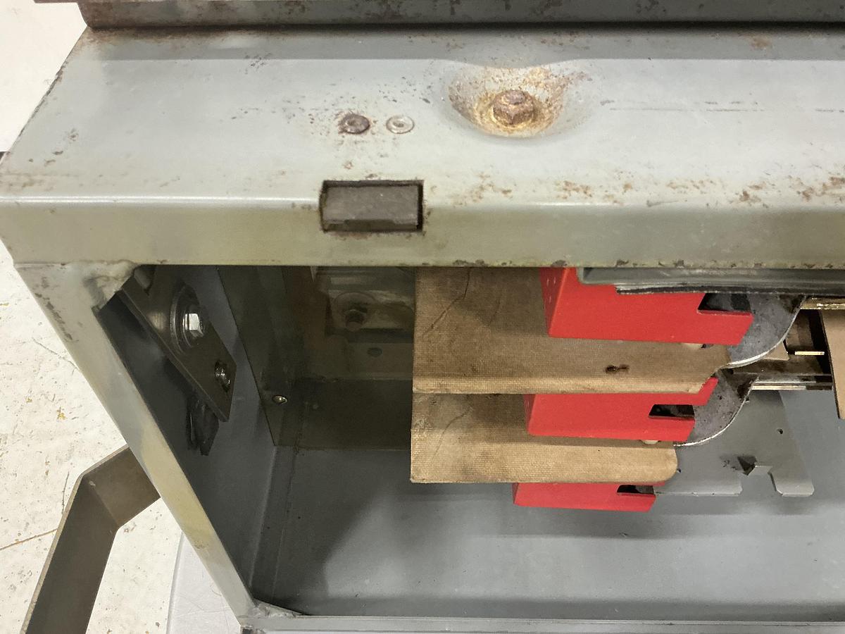 Used SQUARE D PBQ-3640