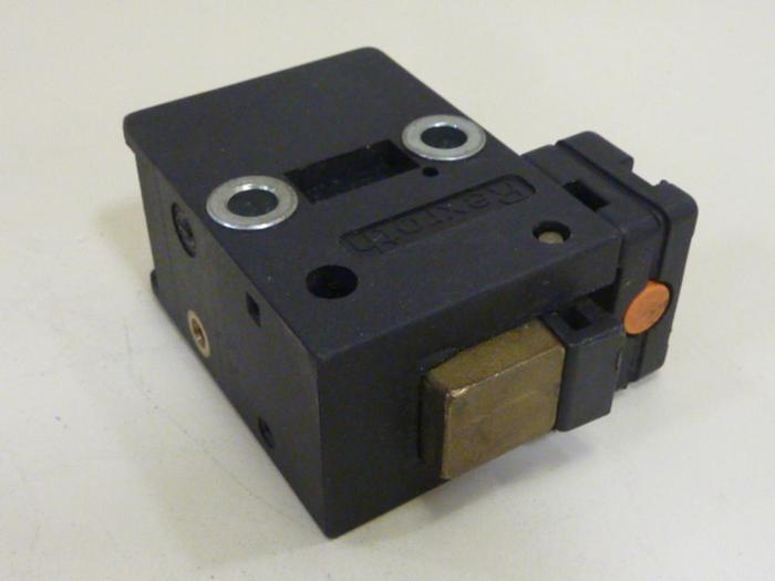 Used BOSCH REXROTH Latch Gate 0 842 900 300 #70316