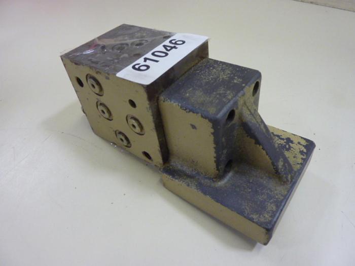 Used VICKERS Valve 876773 #61046