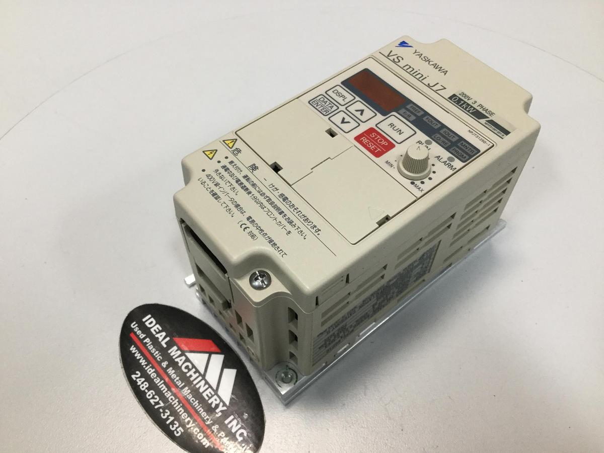 Used YASKAWA VS Mini J7 Inverter CIMR-J7AA20P1 USED