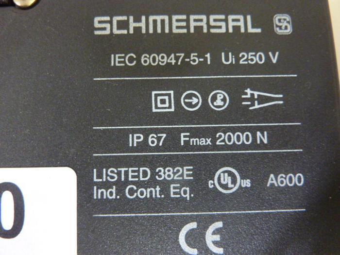Used SCHMERSAL Safety Interlock Switch AZM161SK-24RKA-024 #50060